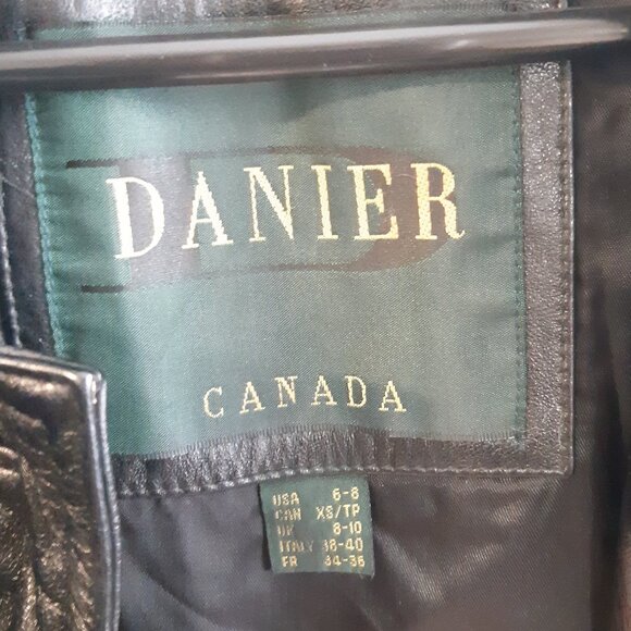 Danier Genuine Leather Coat - Women's XS Mid-Length - Picture 5 of 14